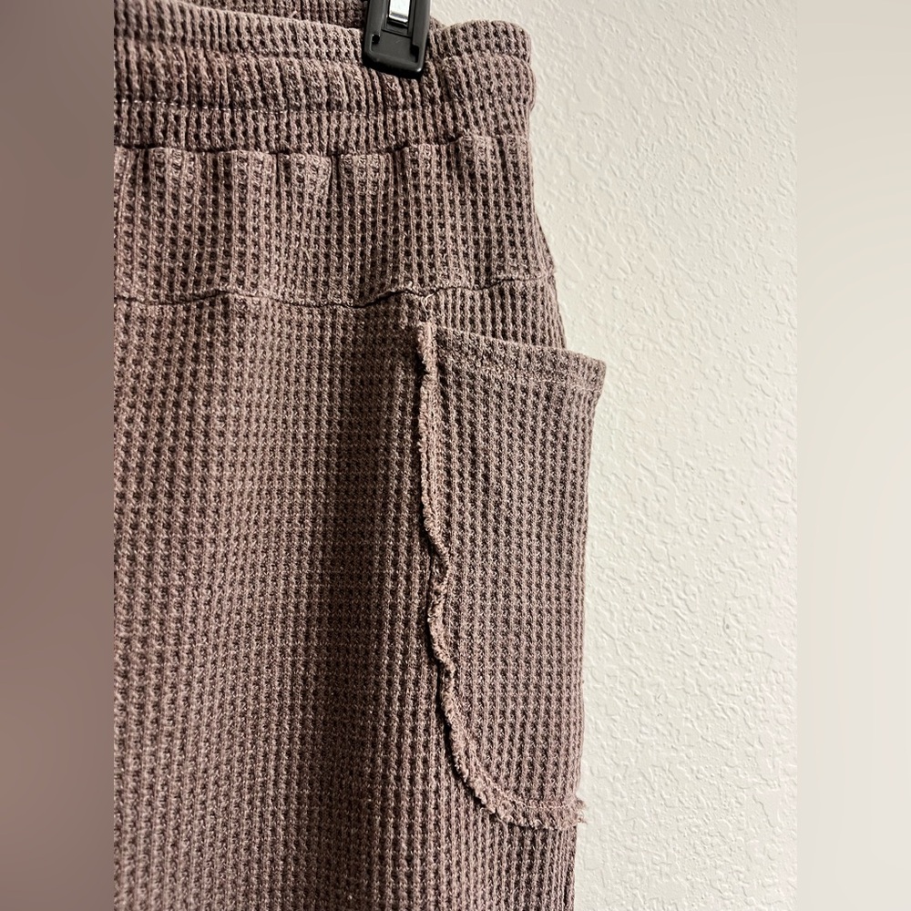 Rae Mode Women’s Waffle Knit Jogger Pants with Drawstrings in Brown - Picture 3 of 9